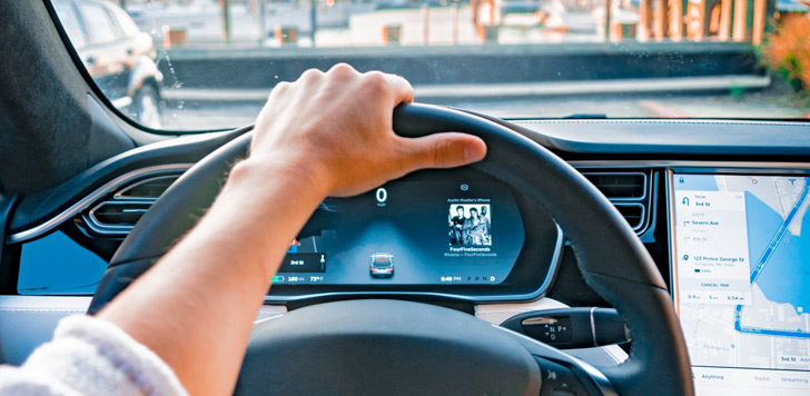 Elektrikli Araç Yazılımları ve Akıllı Teknolojiler